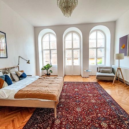 Favst Old Square Apartment Сибиу Екстериор снимка